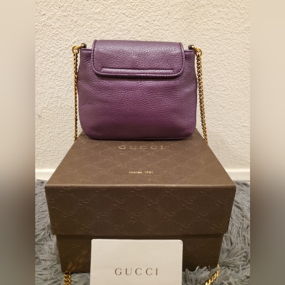 LIKE NEW- Gucci GG Logo Leather Flap Gold Chain shoulder bag - Picture 7 of 17